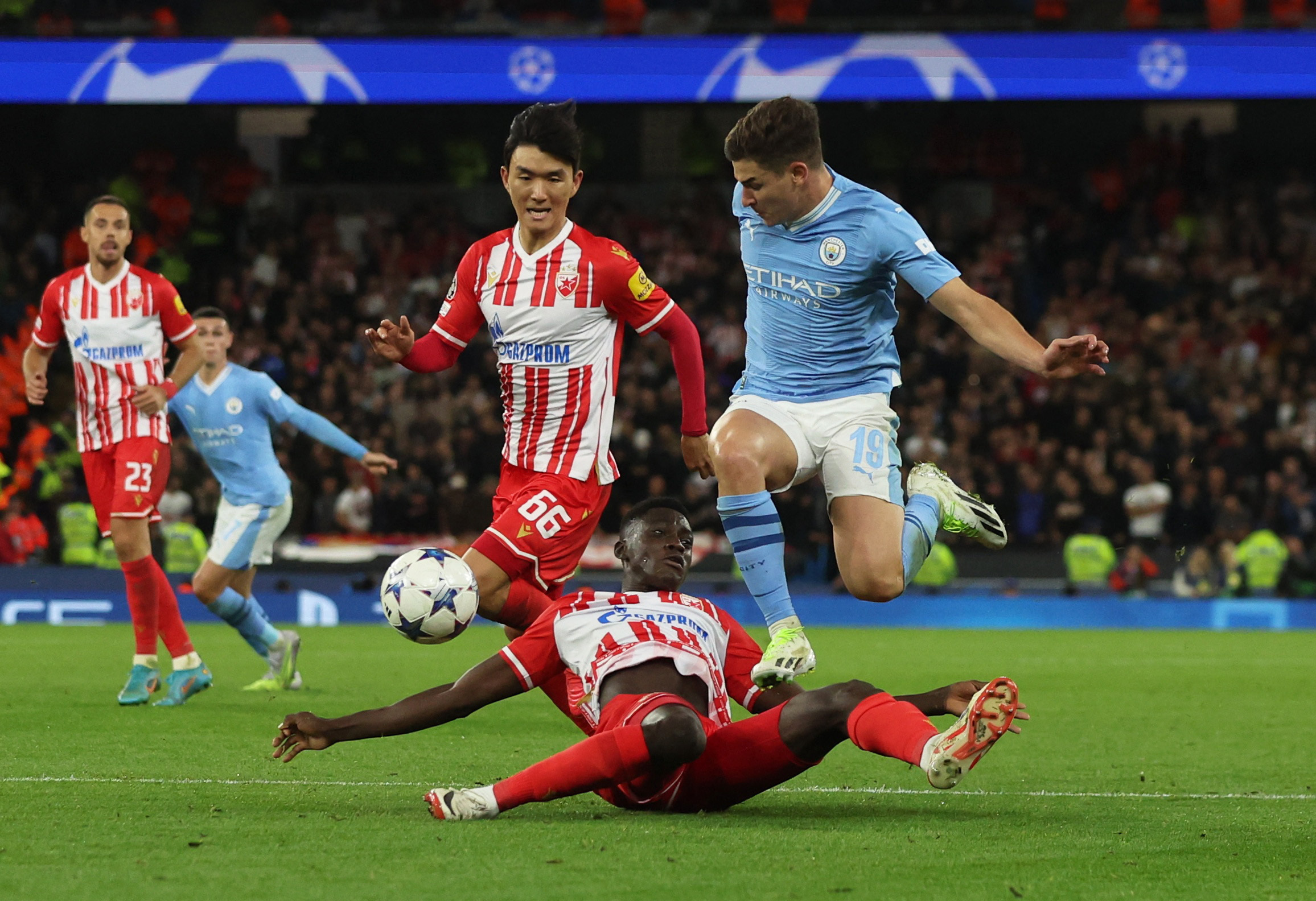 Crvena Zvezda vs Manchester City (00:45 – 14/12) | Xem lại trận đấu
